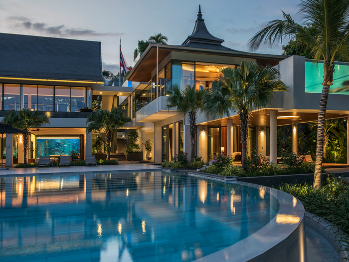 Private VIP villa in Bangkok